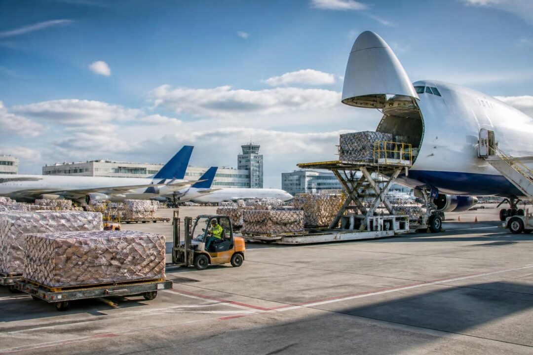 entdecken sie unser umfassendes luftfrachtangebot in frankfurt mit effizienten handling-services und optimaler anbindung für ihre transportbedürfnisse.